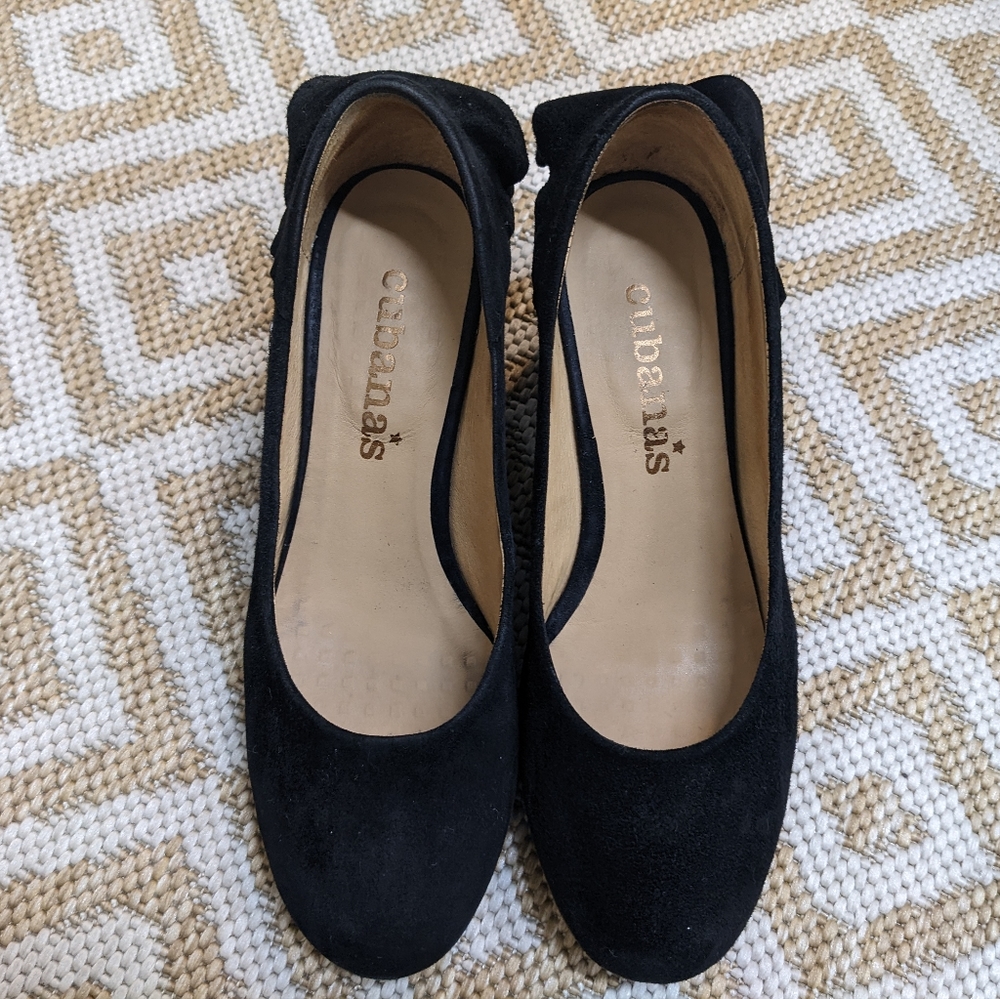 Cubanas Black Heels